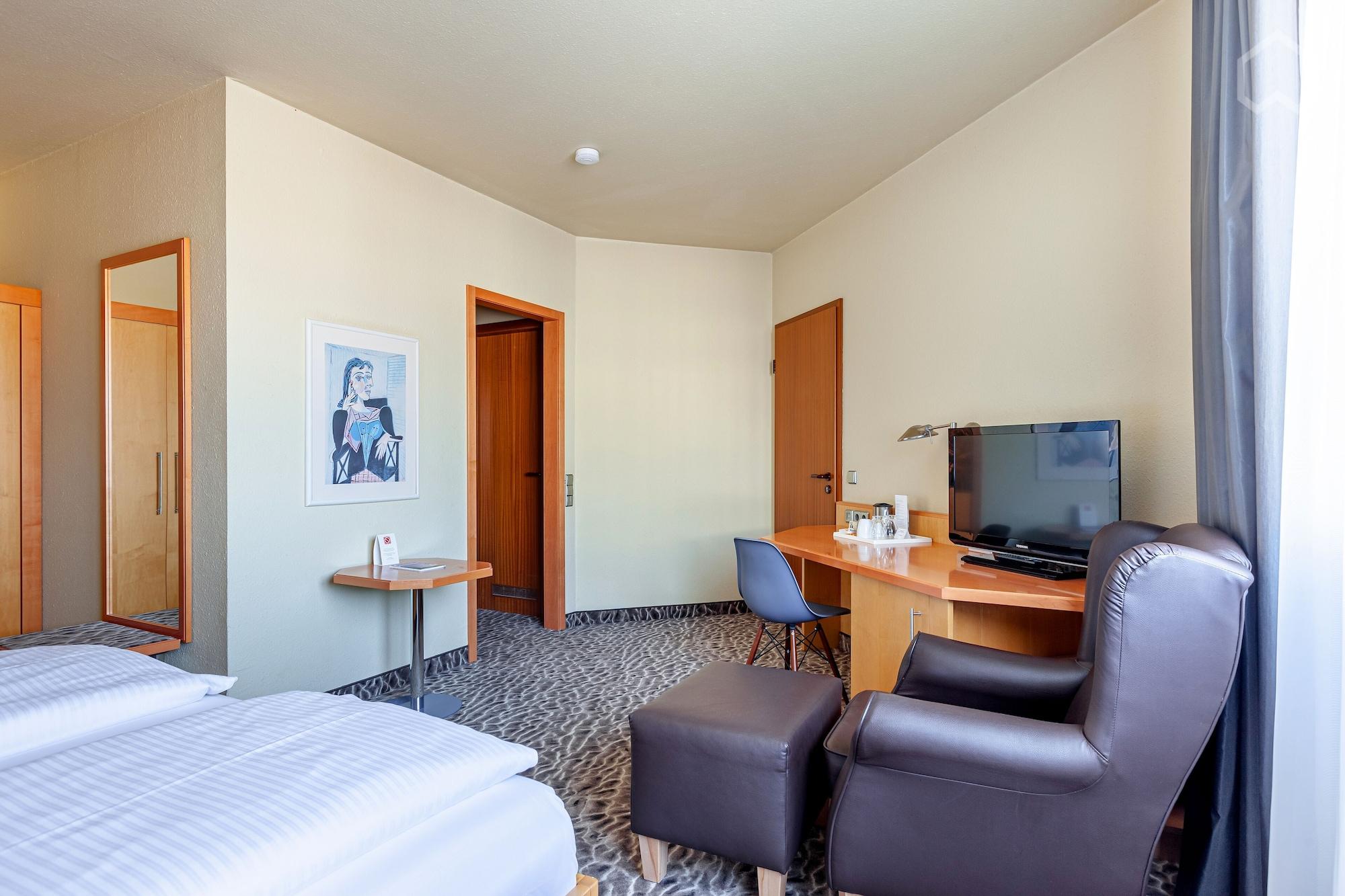 Doblergreen Hotel Stuttgart-แกร์ลิงเงน ภายนอก รูปภาพ