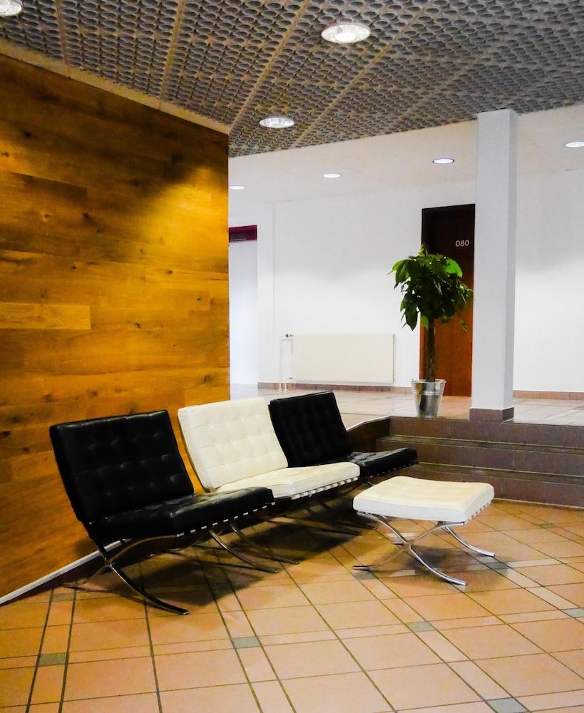 Doblergreen Hotel Stuttgart-แกร์ลิงเงน ภายนอก รูปภาพ