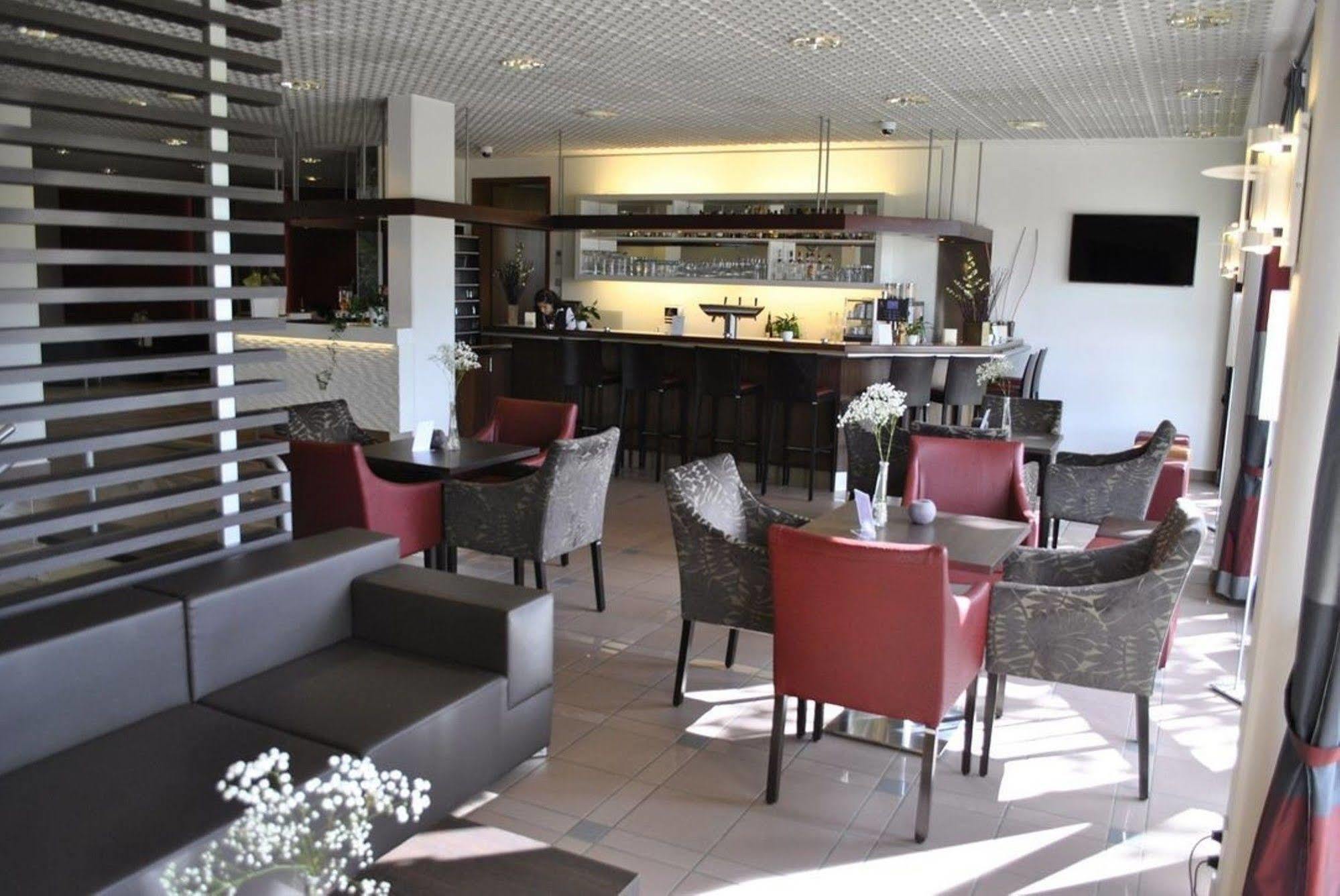 Doblergreen Hotel Stuttgart-แกร์ลิงเงน ภายนอก รูปภาพ