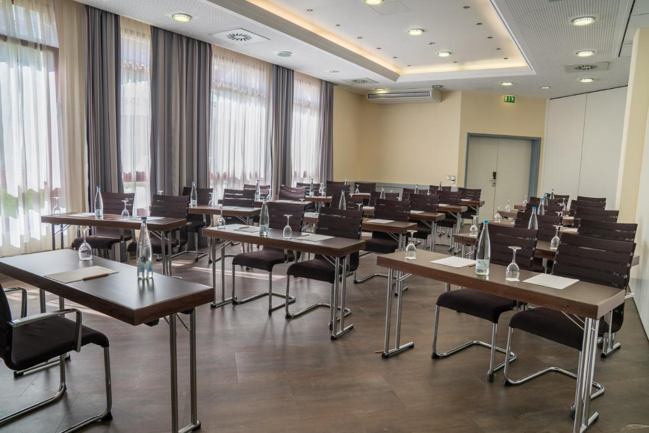 Doblergreen Hotel Stuttgart-แกร์ลิงเงน ภายนอก รูปภาพ